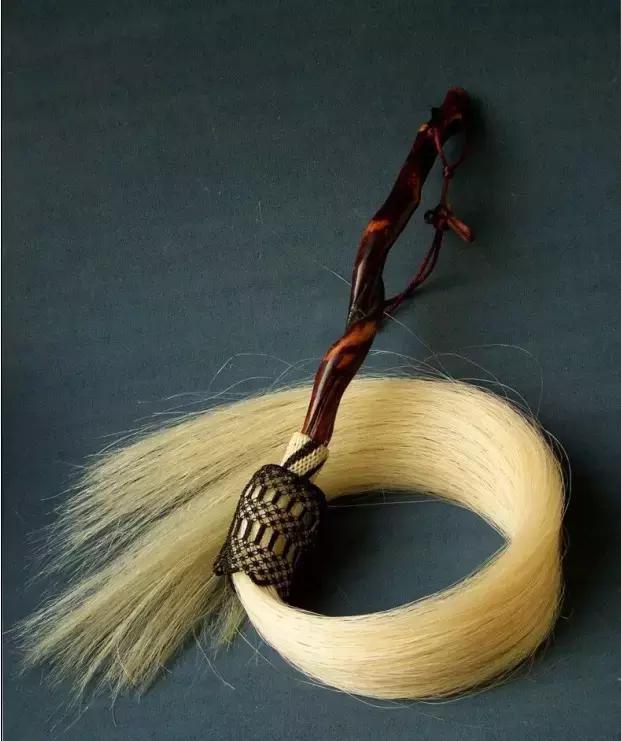 古人书房常备的文房四宝是什么,文房四宝是书房中常备的四种摆件