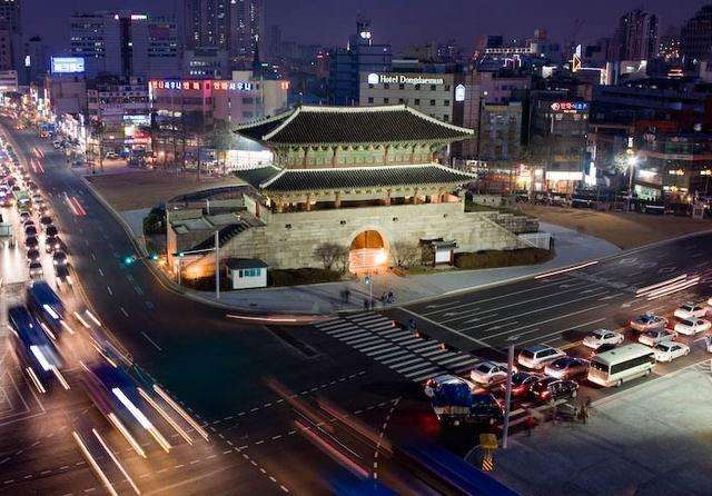 东大门韩国服装,你还傻傻的买韩国东大门衣服么