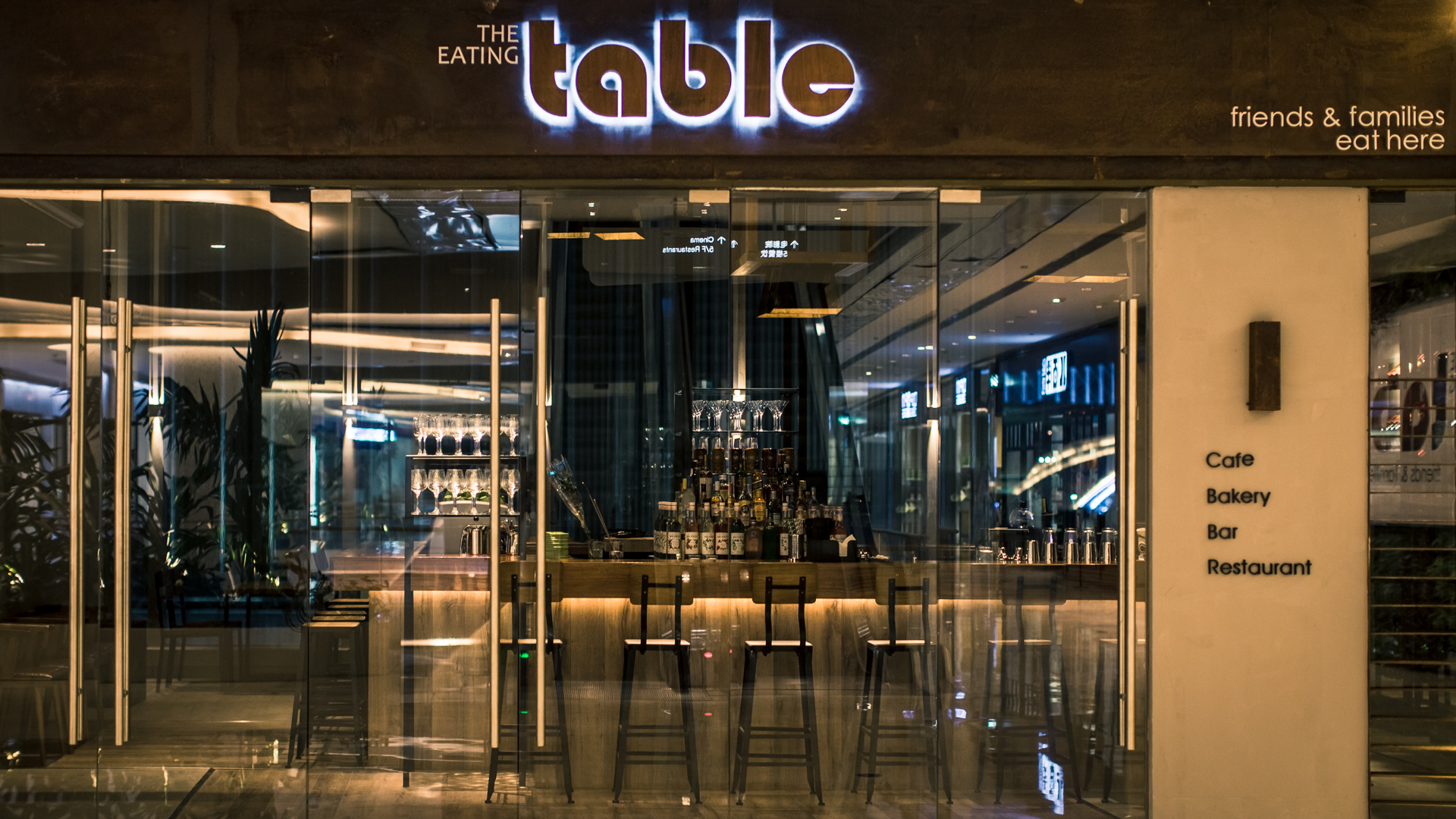 海归美女的西餐厅不得了！用舒芙蕾征服了米其林大厨，来合作菜品