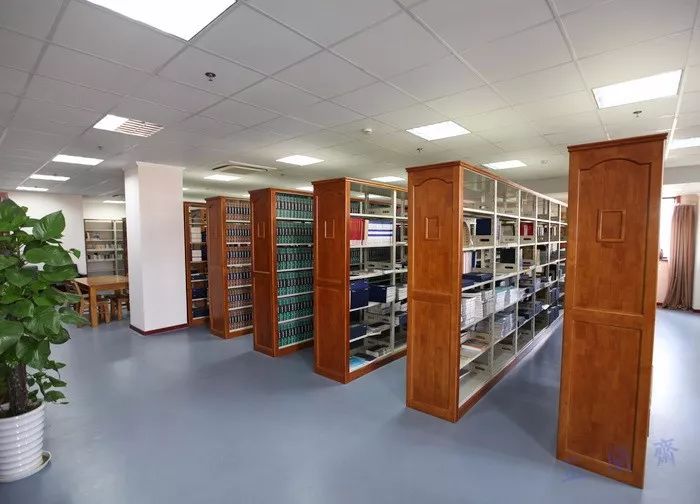 第十五届全国民间读书年会韦力撰