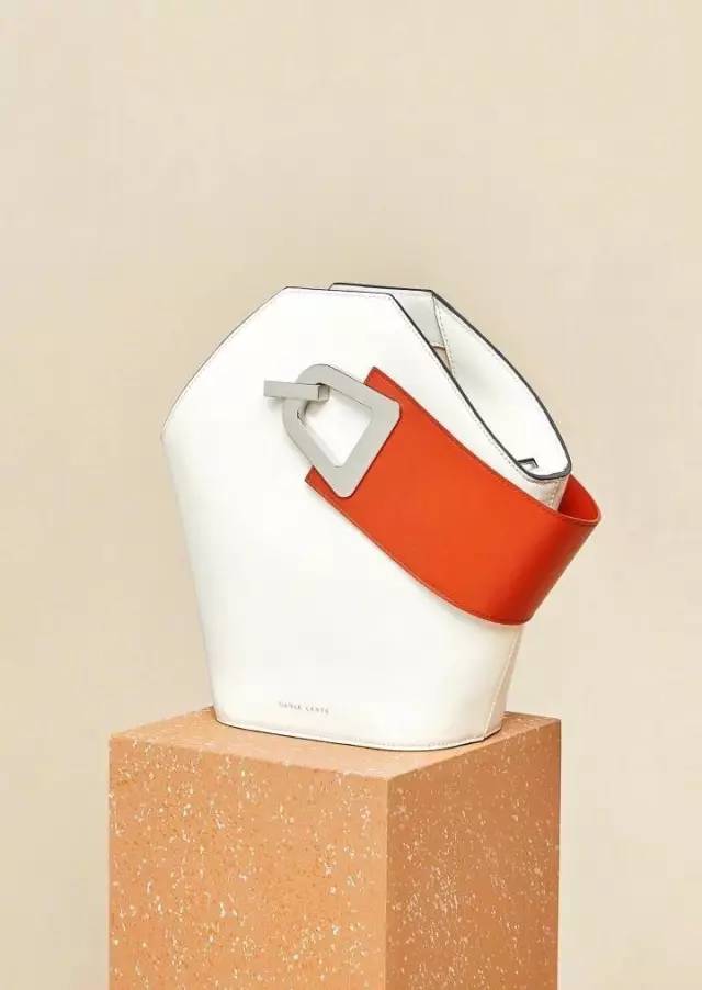 十大性价比高的小众包,十大最便宜的小众包