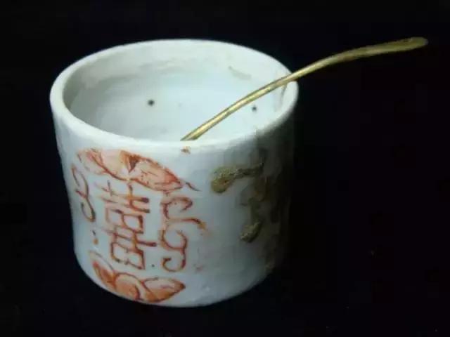 古人书房常备的文房四宝是什么,文房四宝是书房中常备的四种摆件