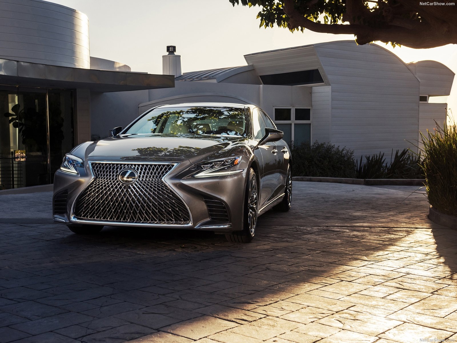 日本人终于用对待漫画和AV的态度开发了全新一代LS