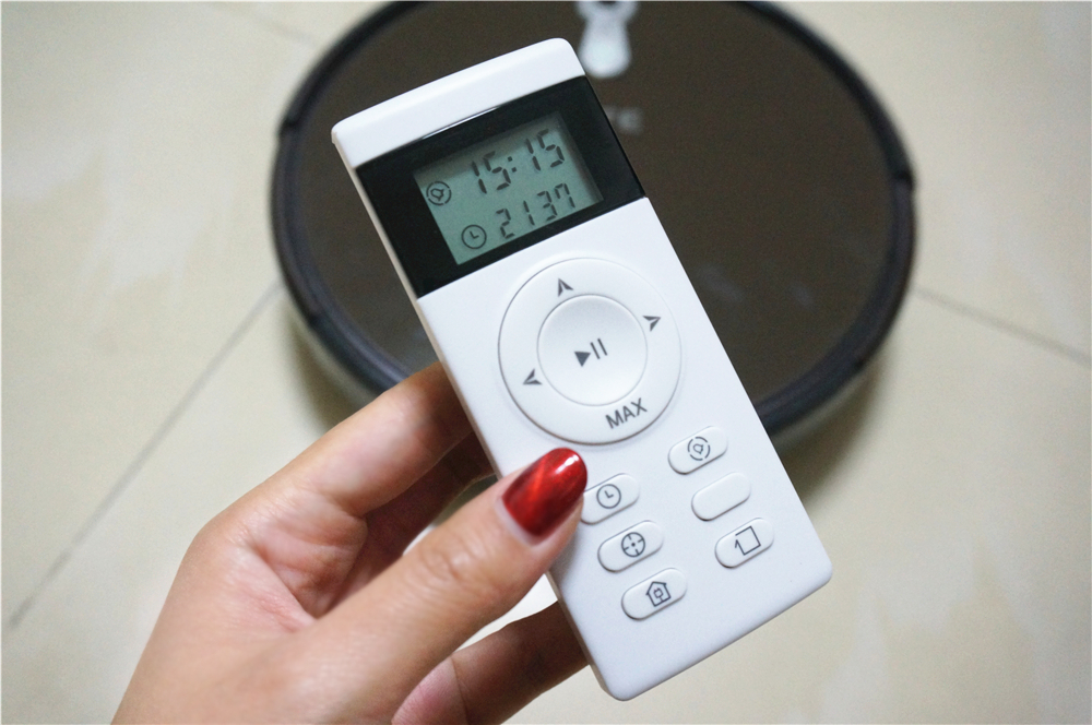 扫地机器人深度测评荧光,ilife智意620扫地机器人使用方法