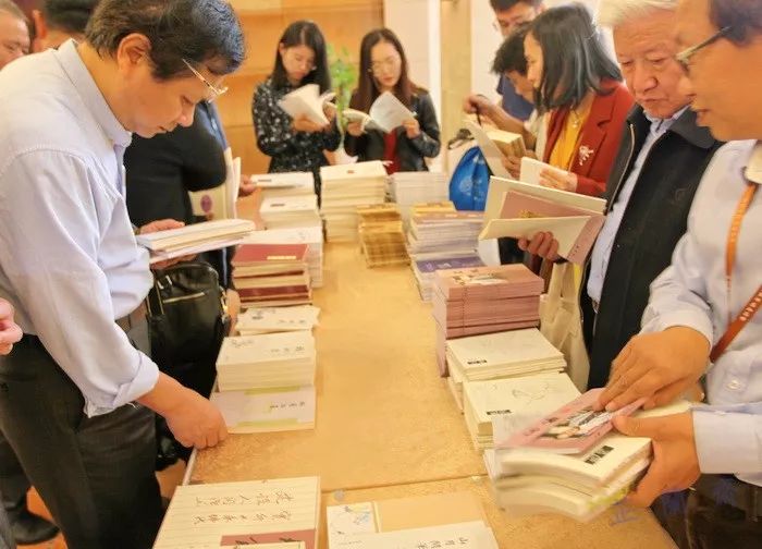 第十五届全国民间读书年会韦力撰