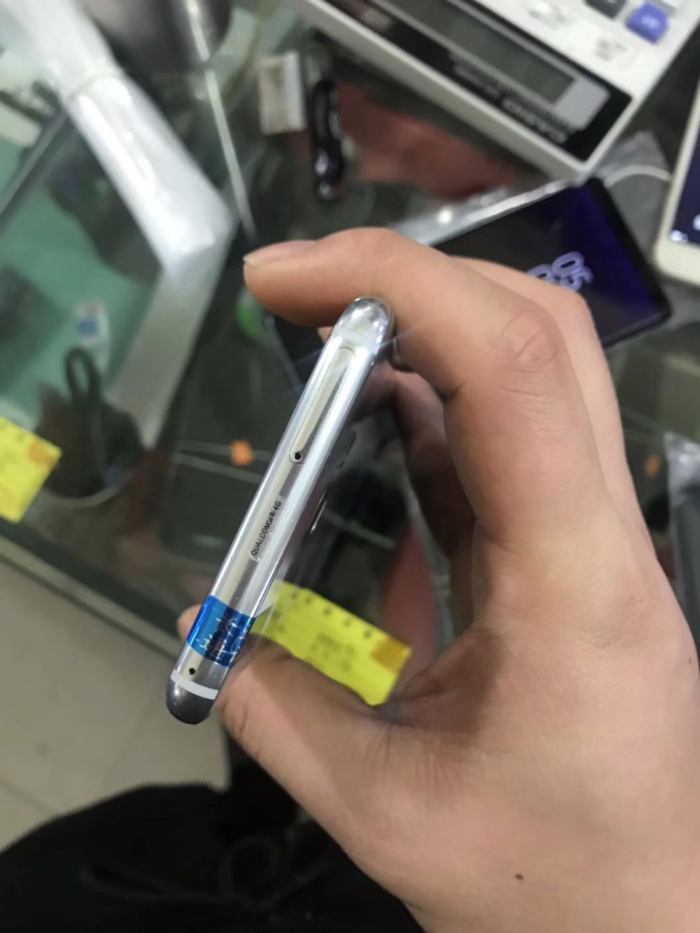 9.9成新三星s8+能卖多少钱 (390元三星s8+上手体验)