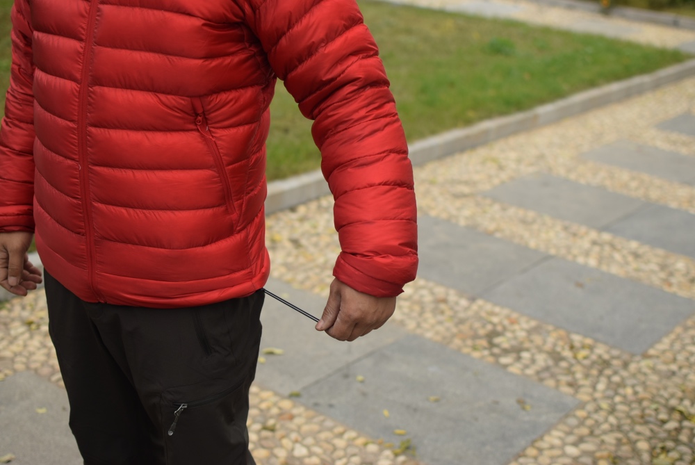 均价500左右的羽绒服品牌,价位500左右羽绒服白色短款