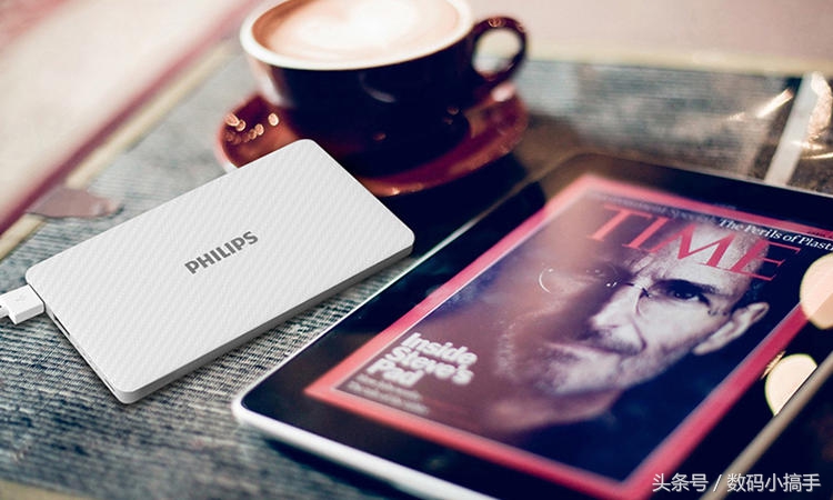 小巧电量又足的充电宝,带呼吸灯超薄充电宝