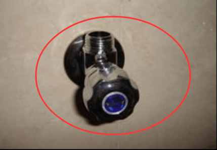 水龙头角阀拆除,水龙头拆软管办法