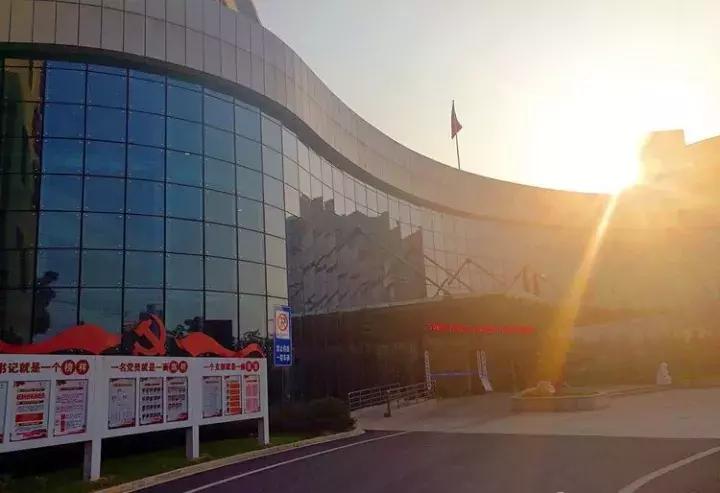 12岁男生突发糖尿病去哪家医院治,14岁男孩得了糖尿病怎么办