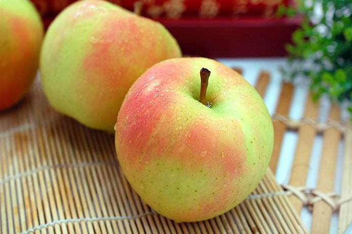 水蜜桃苹果和青森苹果区别,水蜜桃苹果新品种介绍