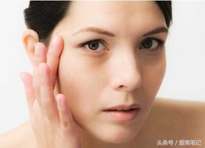 皮肤外干内油是怎么回事,适合内油外干的护肤品