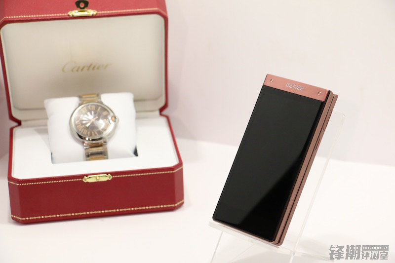 金立翻盖天鉴w909,金立天鉴w909是老人机吗