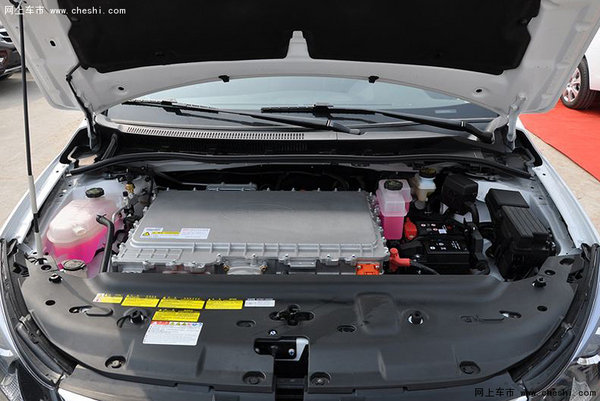 比亚迪秦EV300/e5上市售22.98-30.98万