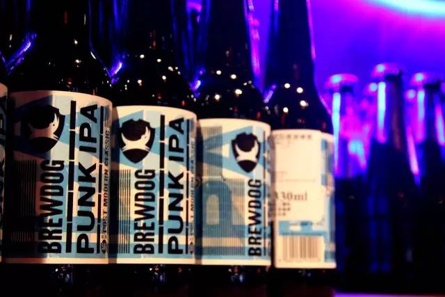 纸牌屋烤肋排店真实地址,纸牌屋烤肋排画面