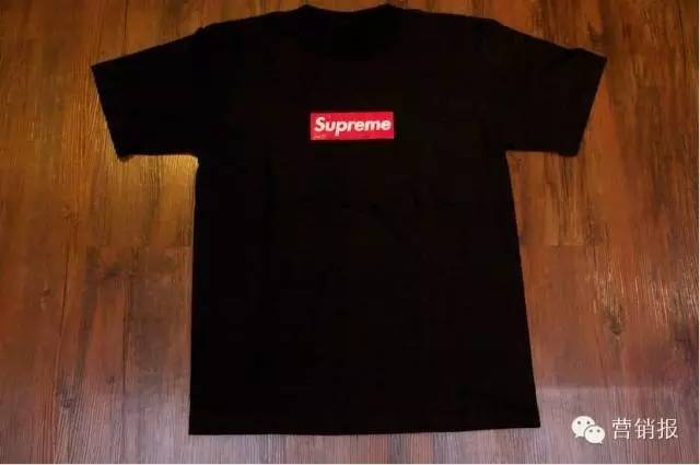 1件T恤卖上千元美金抢购现场需警察维持秩序,Supreme为什么这么牛!