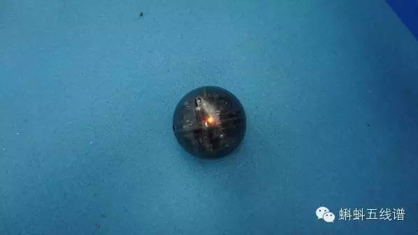 机器人踢足球真有吗,机器人踢足球照片