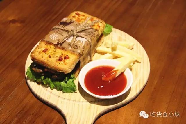 纸牌屋烤肋排店真实地址,纸牌屋烤肋排画面