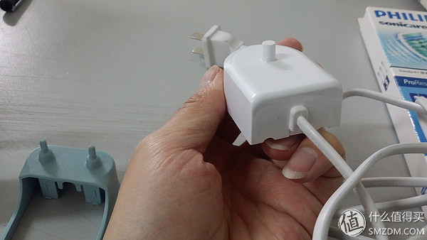 飞利浦电动牙刷6730问题,飞利浦牙刷6730拆解视频