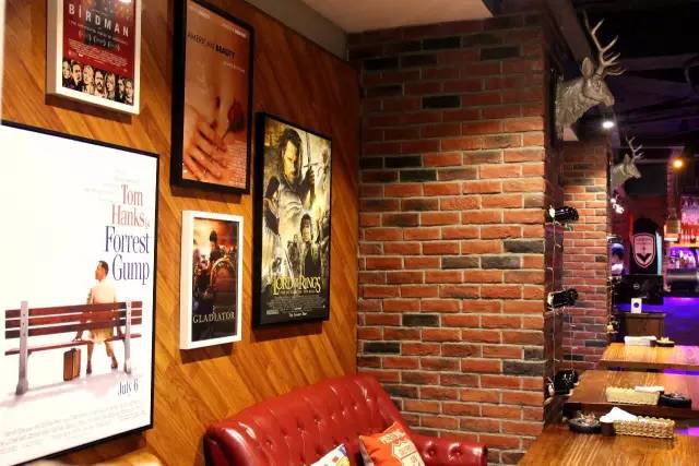 纸牌屋烤肋排店真实地址,纸牌屋烤肋排画面