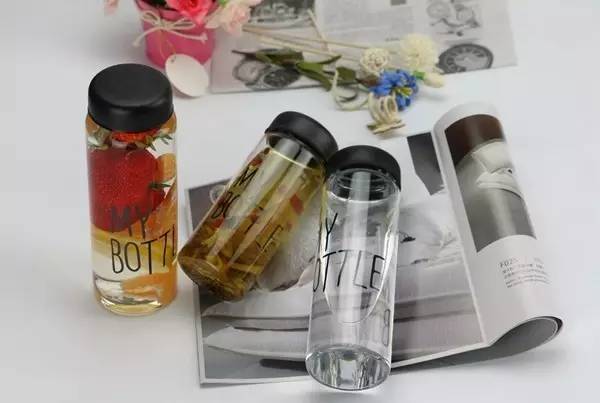 你与爱上喝水之间只差一个高颜值水杯|识趣精选