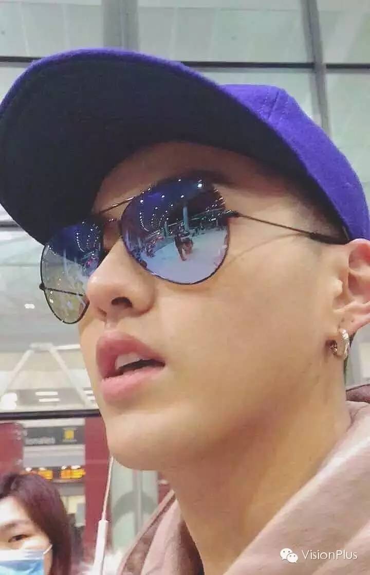 你的第一副墨镜可以不是雷朋，但你的墨镜里必须有一副雷朋！|Aviator专题