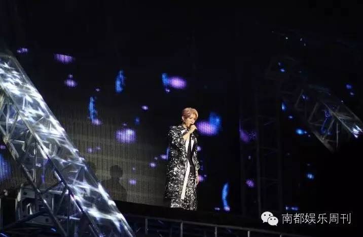 鹿晗咖喱鸡演唱会,鹿晗演唱会几点