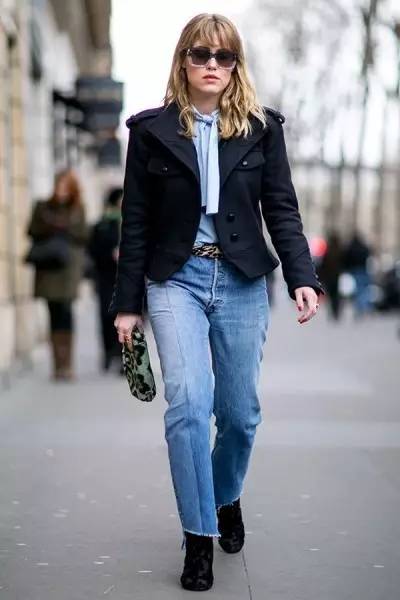 看不出腿型的牛仔裤,看起来腿不肥的牛仔裤