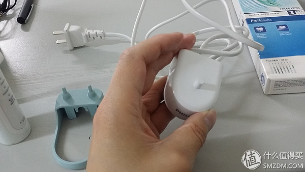 飞利浦电动牙刷6730问题,飞利浦牙刷6730拆解视频