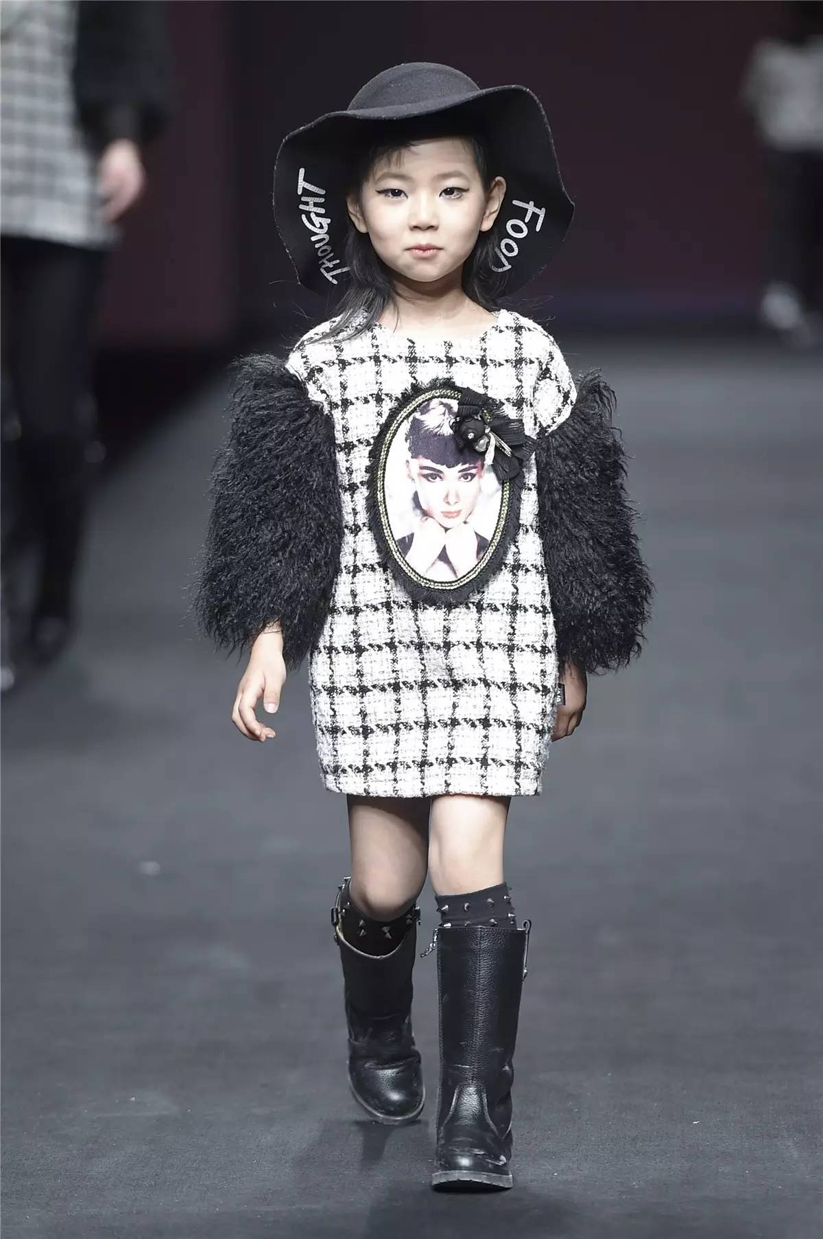 秀场直击中国时装秀,国际时装周北京时间