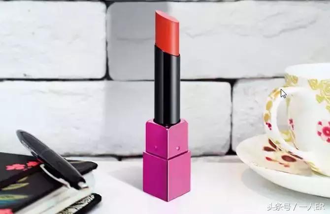 推荐一支不掉色日常大牌口红,安利口红好不好用