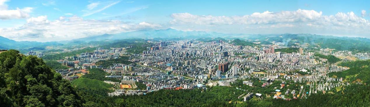 湖南郴州南大门在哪里,湖南郴州火车站在哪