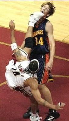 都是人才！球场上你所不知道的事！女运动员还能有这种操作？