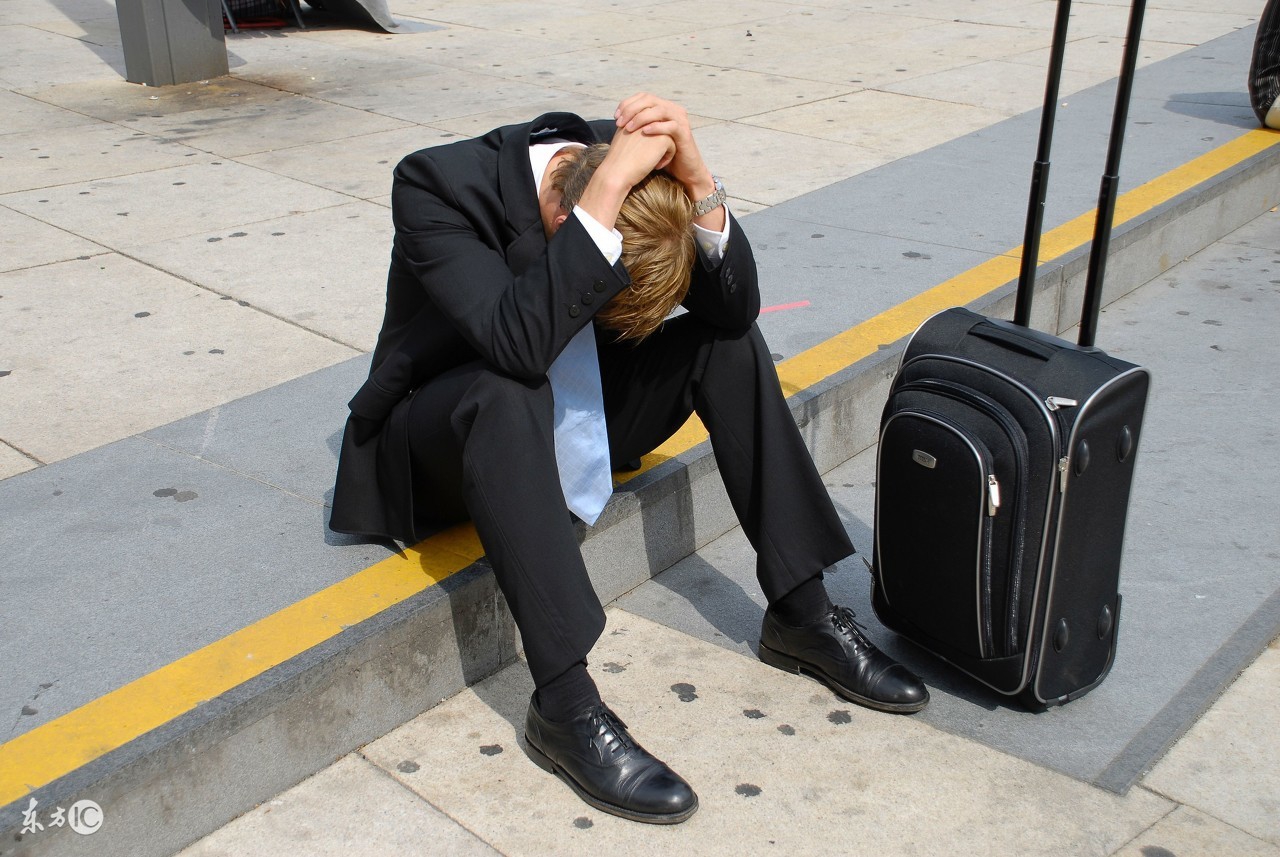 80后失业在家的真实生活,90后打工仔失业视频