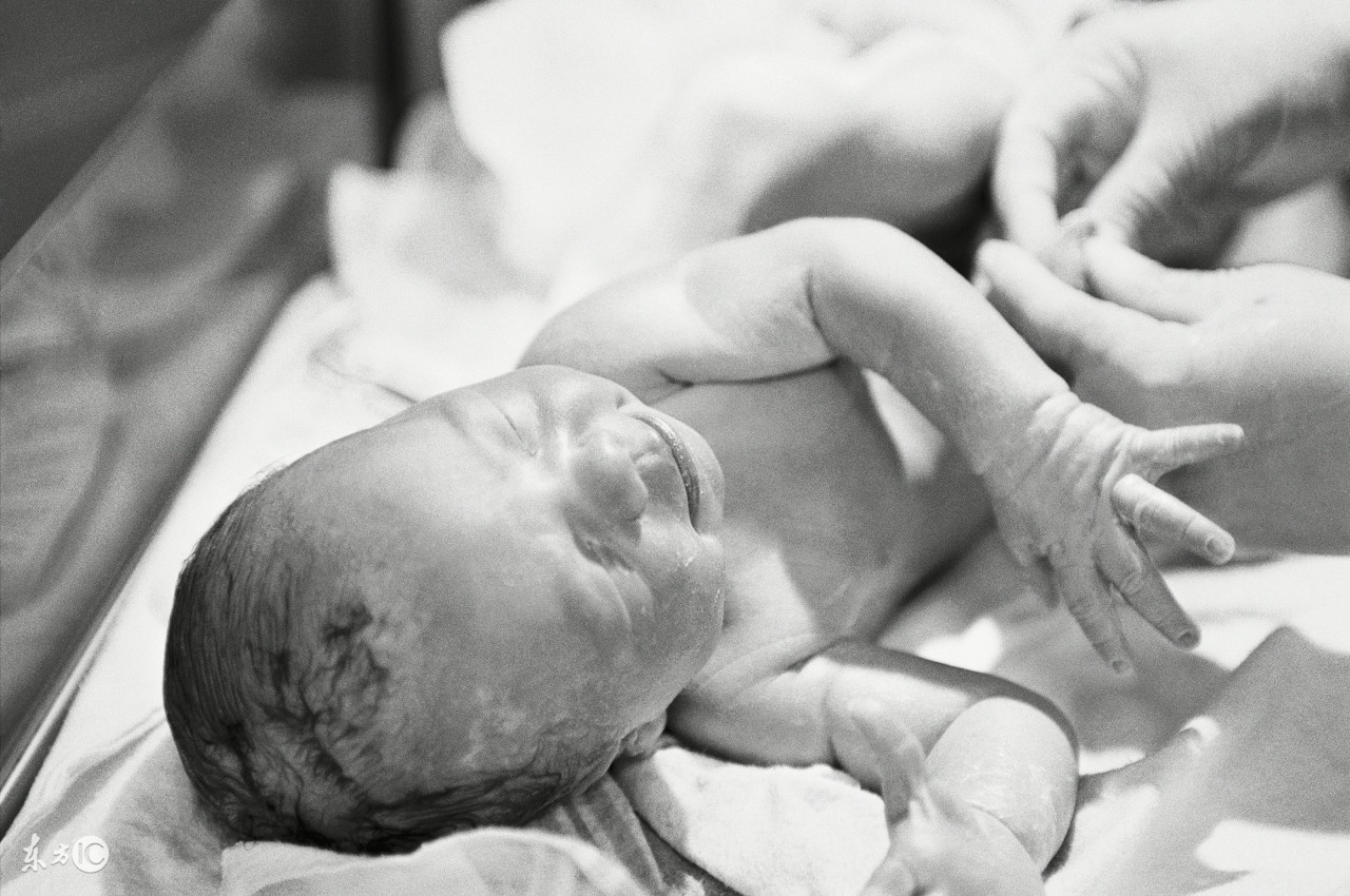 孕妇宫口开五指到生还要多长时间,孕妇分娩开十指是多大