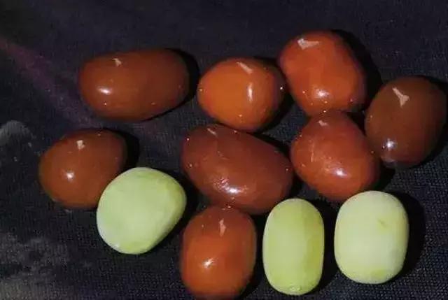 100年老蜜蜡真假鉴别,琥珀坊蜜蜡真假对比图