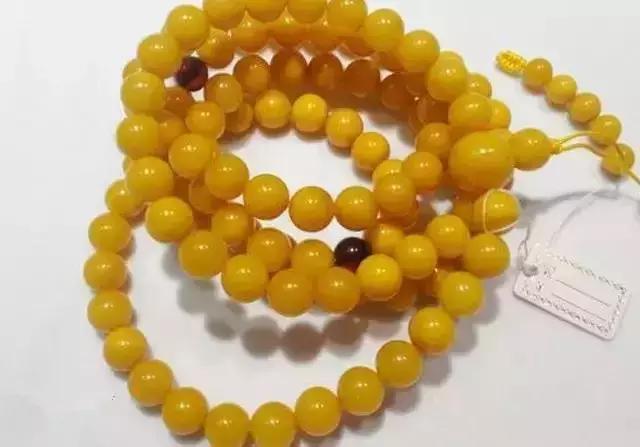 100年老蜜蜡真假鉴别,琥珀坊蜜蜡真假对比图