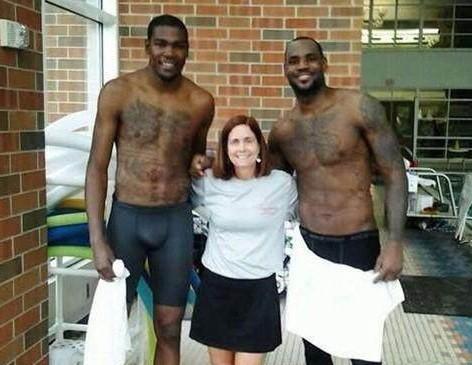 都是人才！球场上你所不知道的事！女运动员还能有这种操作？