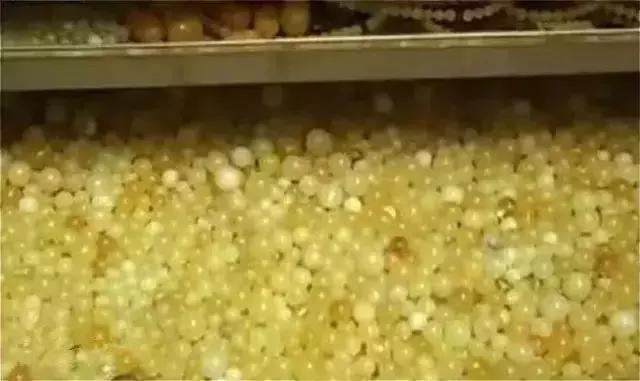 100年老蜜蜡真假鉴别,琥珀坊蜜蜡真假对比图