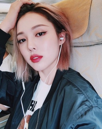 粉饼脱妆怎么办,粉饼斑驳怎么补妆