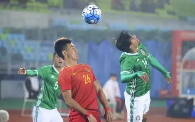 足协评价中超裁判,中超裁判被骂足球名场面