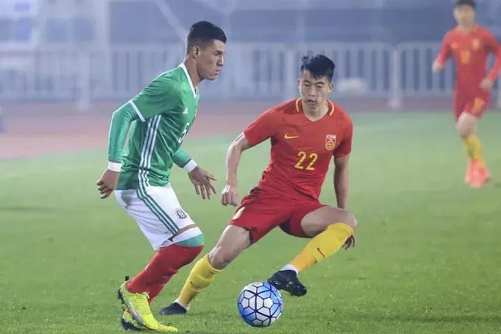 足协评价中超裁判,中超裁判被骂足球名场面