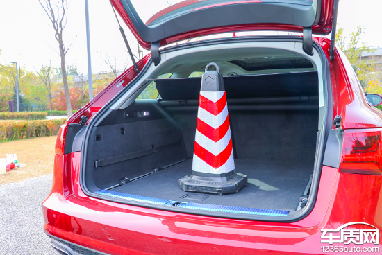 奥迪a6avante-tron,奥迪a6allroad深度评测