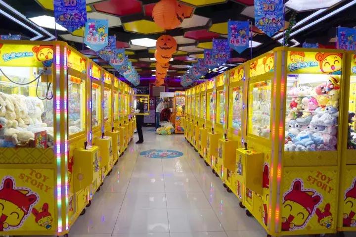 最好抓的娃娃机在哪儿,北京最大抓娃娃的地点