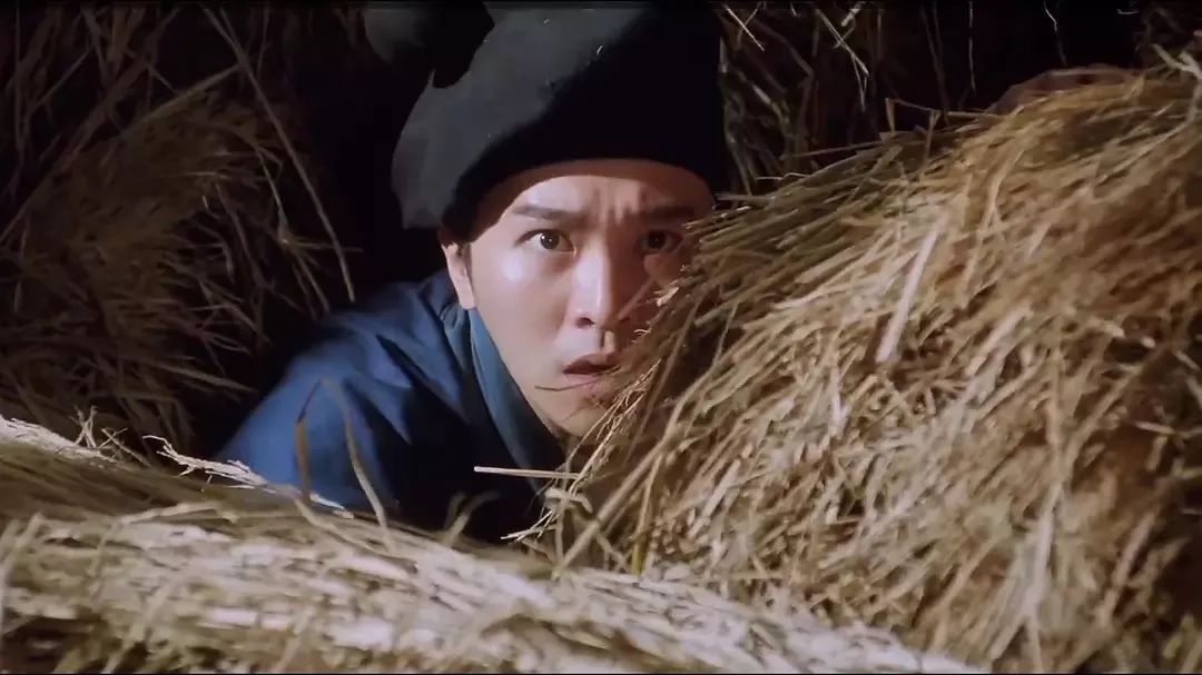 唐伯虎点秋香周星驰比谁惨,唐伯虎点秋香比惨经典片段