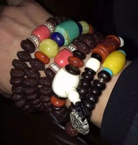 地摊手串为什么便宜,地摊手串为什么这么便宜