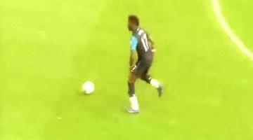 足球凌空集锦,足球史上凌空破门