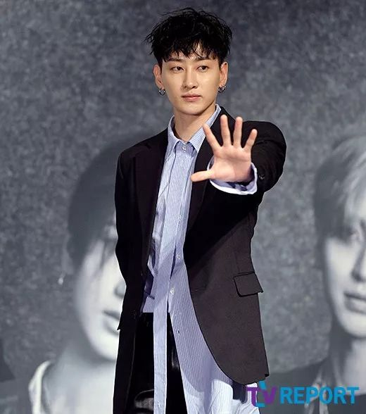 一周爱豆穿衣榜｜允儿领衔众女神短发潮郑氏姐妹一刚一柔美翻天