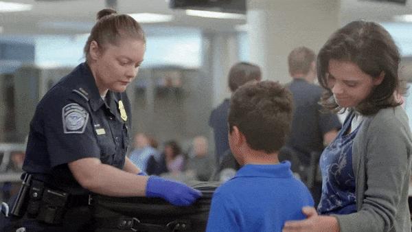 美国入境审查,白宫提出监管规则