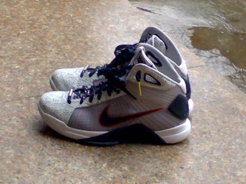 nba球鞋多少钱一双,nba球鞋卖得最好